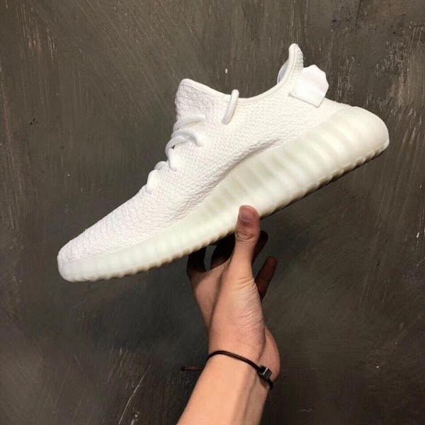 ADIDAS - YEEZY 350 - Chic TreadADIDAS - YEEZY 350