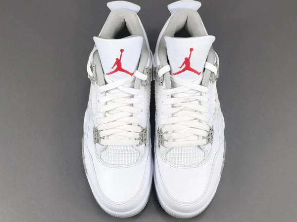 JORDAN 4 x WHITE OREO - CHIC TREAD