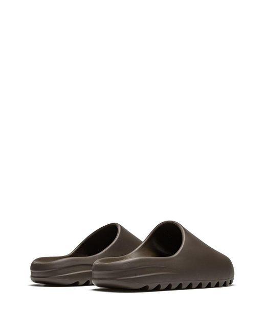 YEEZY - SLIDES - CHIC TREAD