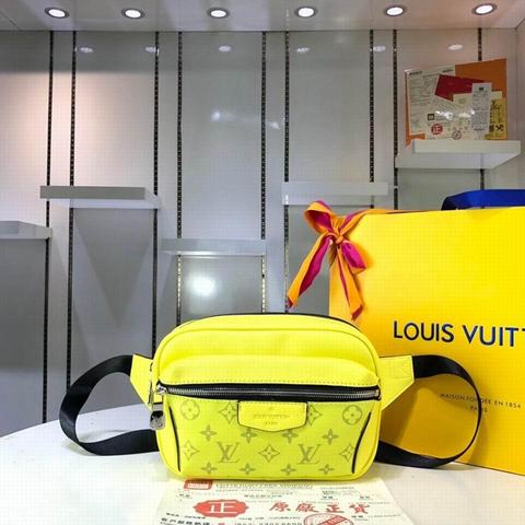 LOUIS VUITTON - WAIST BAG - CHIC TREAD