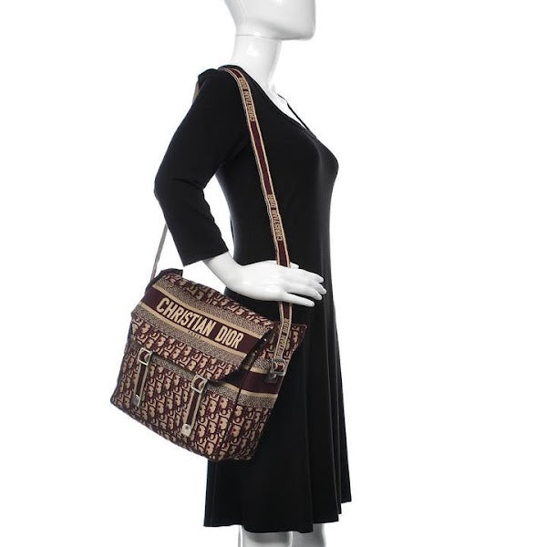 CHRISTIAN DIOR - SHOULDER BAG - CHIC TREAD